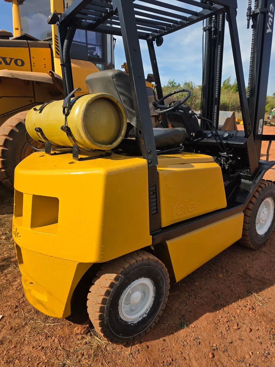 Empilhadeira YALE 2.5 TON - Foto 6