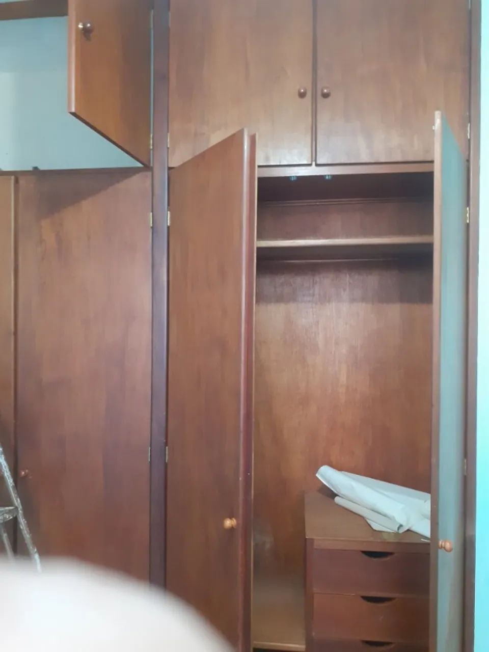 2 guardas roupa sucupira embutir