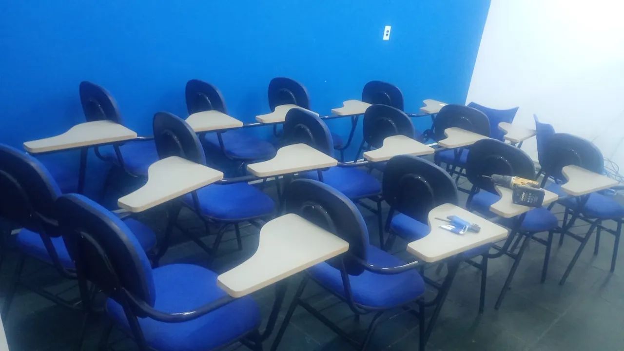 Cadeira universitária - Foto 2