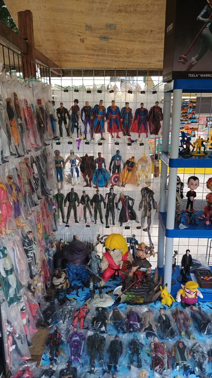 Action figure. - Foto 4
