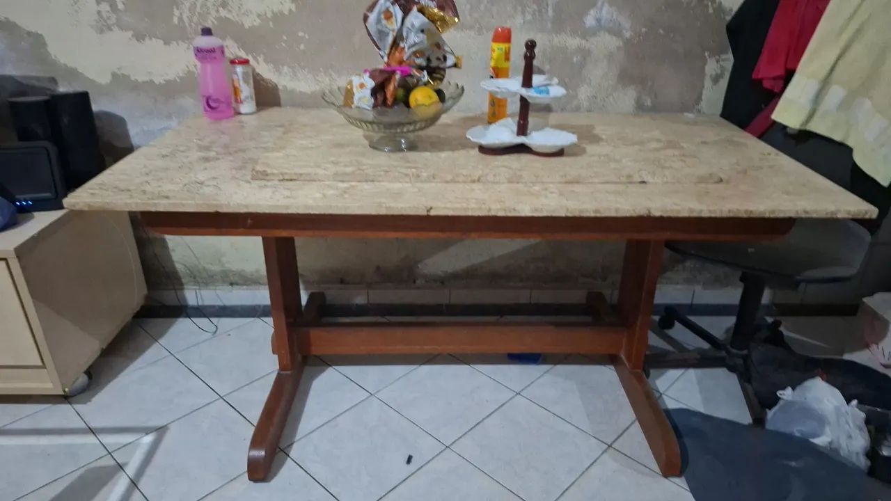 Mesa de jantar (somente a base e a pedra, sem cadeiras) - Foto 2
