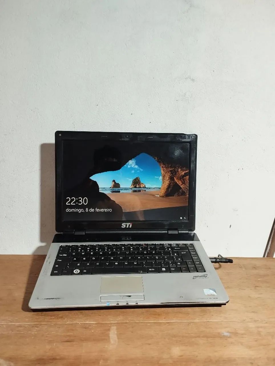 NOTEBOOK 4GB ACEITO CARTÃO DO GARANTIA 280$