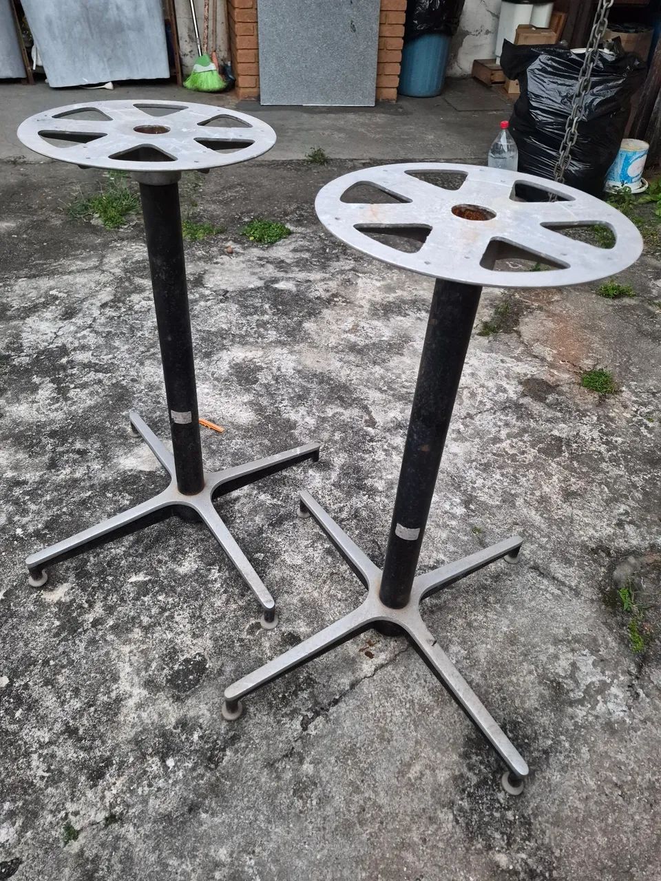 2 pés de mesa de alumínio fundido! - Foto 2
