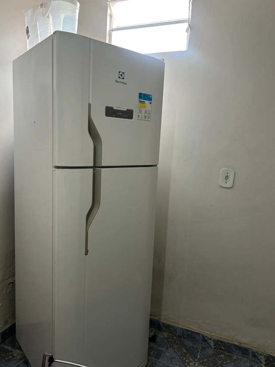 Geladeira Electrolux FrostFree 371L