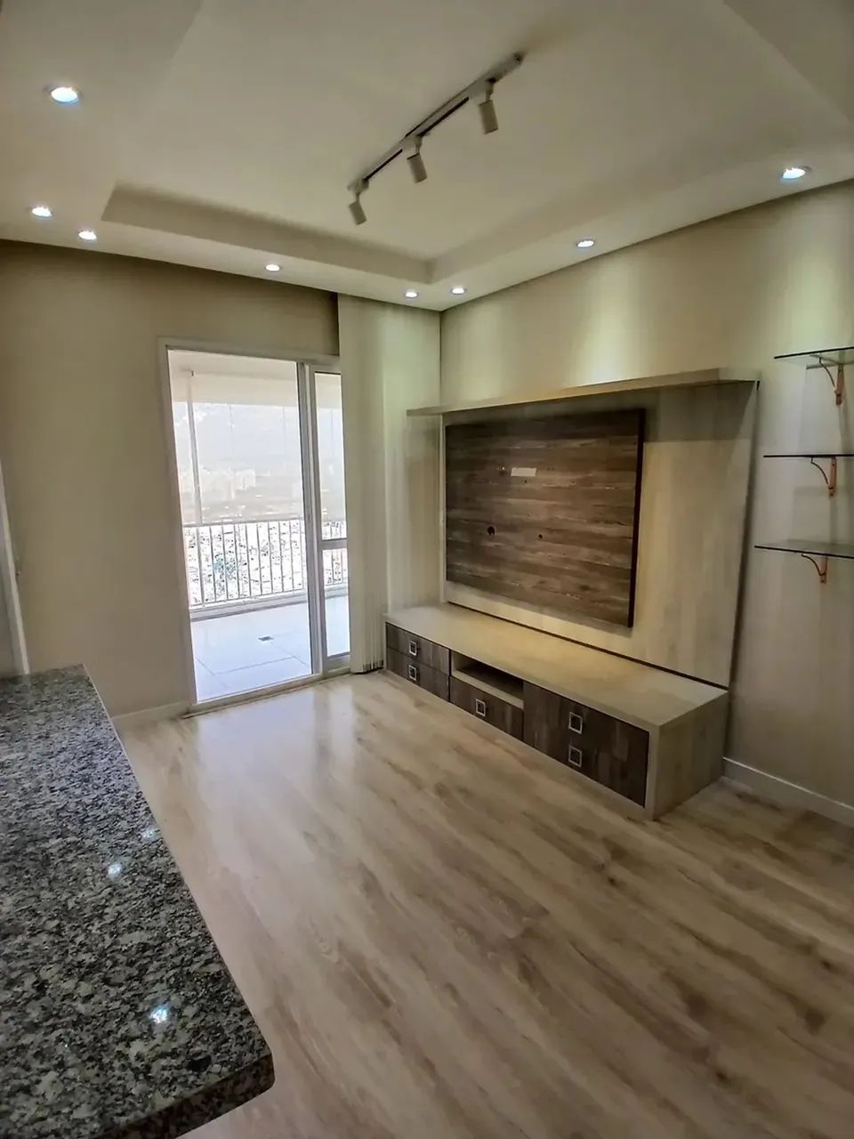 lindo apto ao lado do metrô Tatuapé