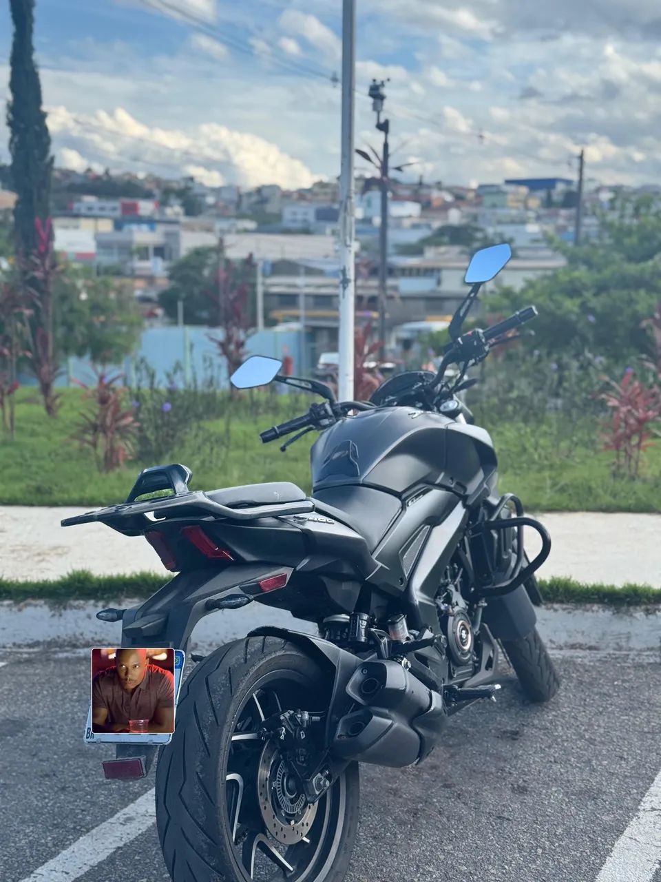 BAJAJ DOMINAR 400 2025 - Foto 2