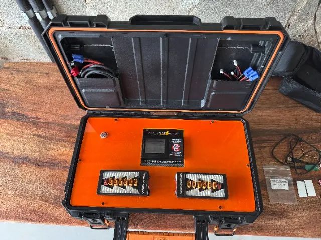 Carregador Cellpro Revolectrix Powerlab 6 Touch 1000w 40a - Foto 2