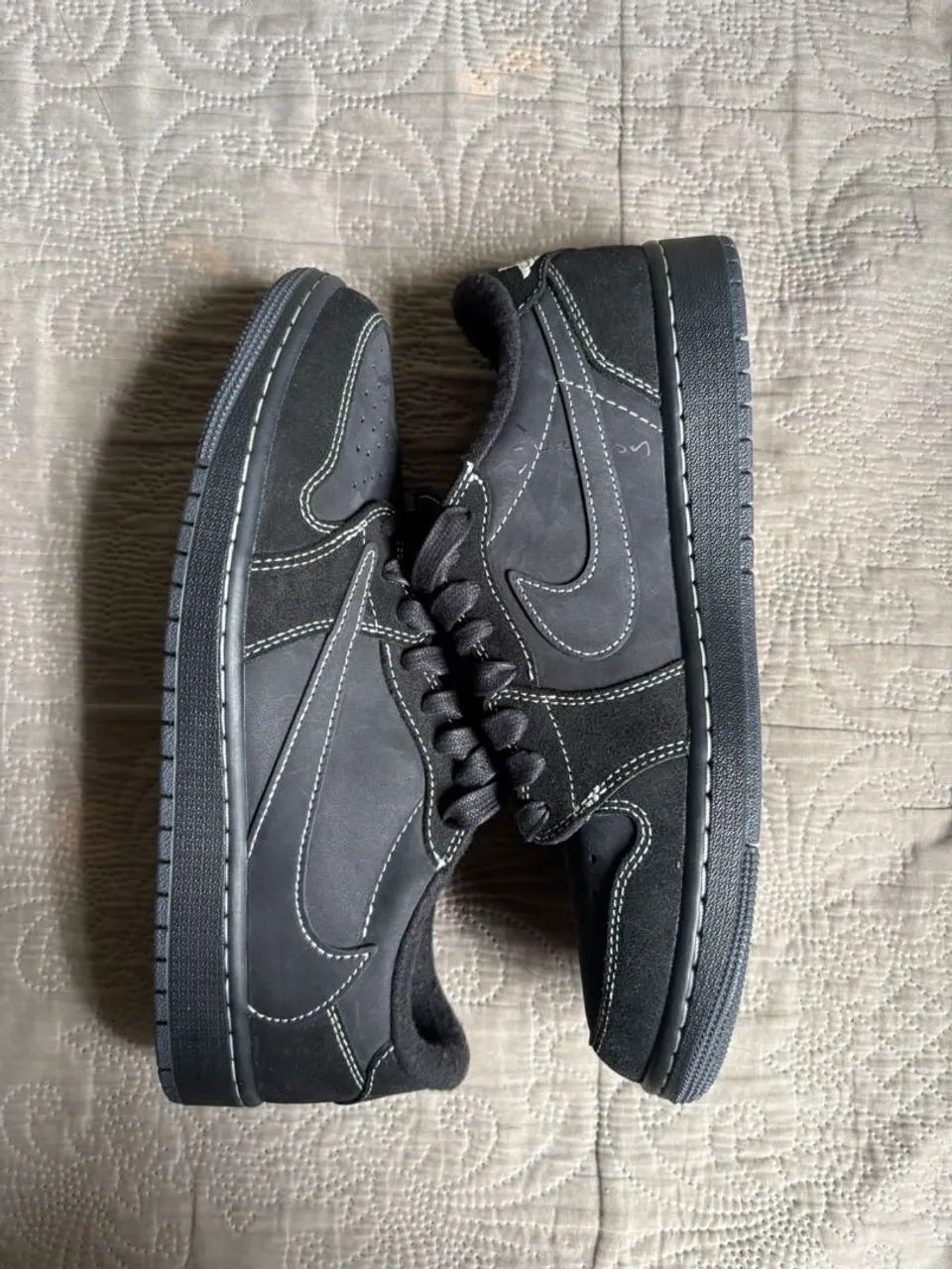 Travis Scott x Air Jordan 1 Black Phantom  - Foto 2