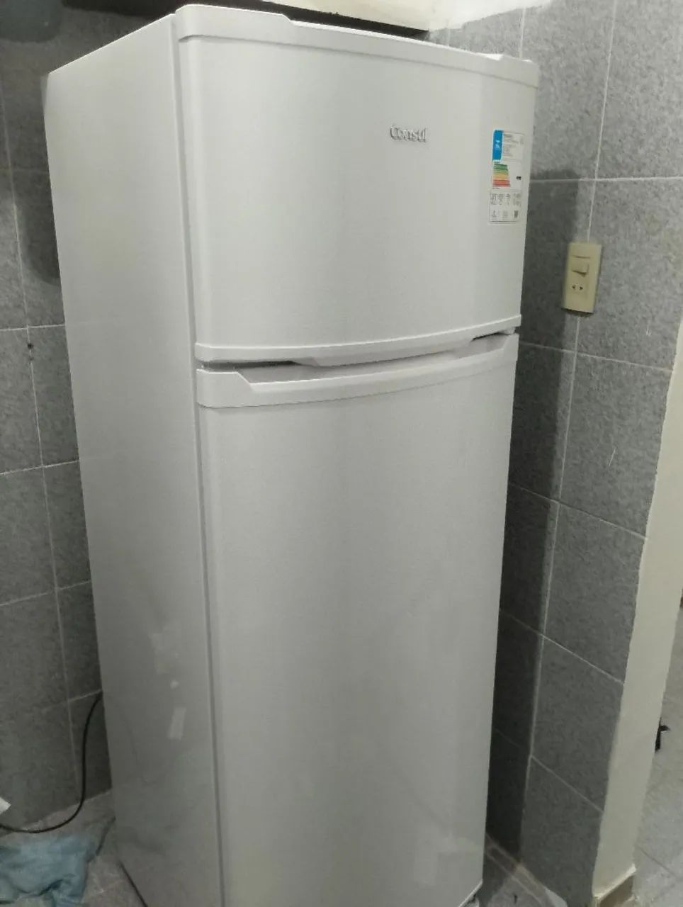Geladeira Consul CRDD37E (INTACTA)
