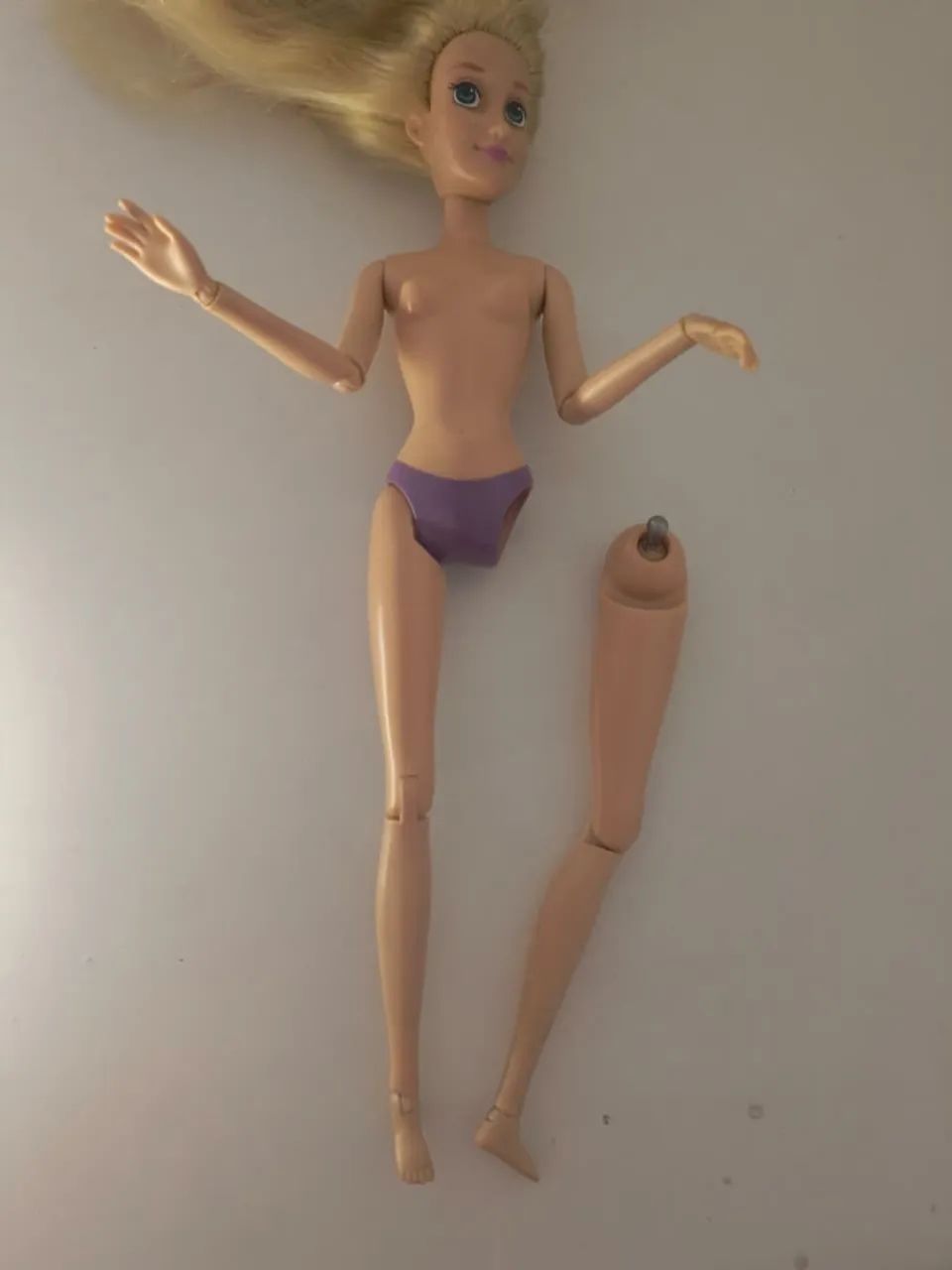 BONECA RAPUNZEL Importada, Original Disney Store 2012 - Clássica, Articulada e FORA DE LIN - Foto 2