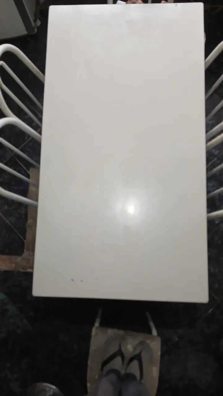 Mesa com 6 cadeiras