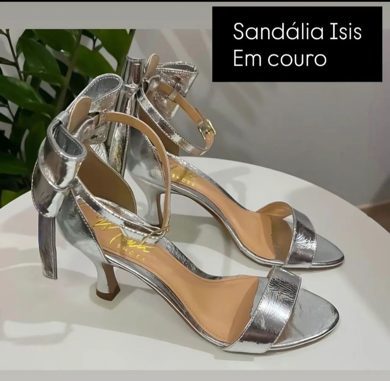 SANDALIA PRATA EM COURO