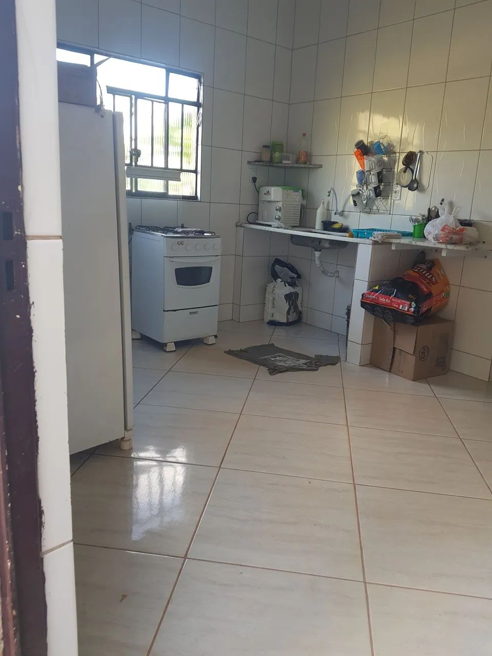 Vendo chácara com casa cômodos grandes,com árvores frutíferas.  - Foto 2