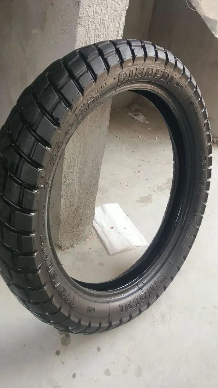 Vendo pneu Rinaldi traseiro 150  - Foto 2