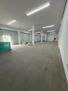 Alugo Prédio Comercial com 1.826 m2ª - 09 salas -1  Auditório - 2 Sub solo - Foto 3