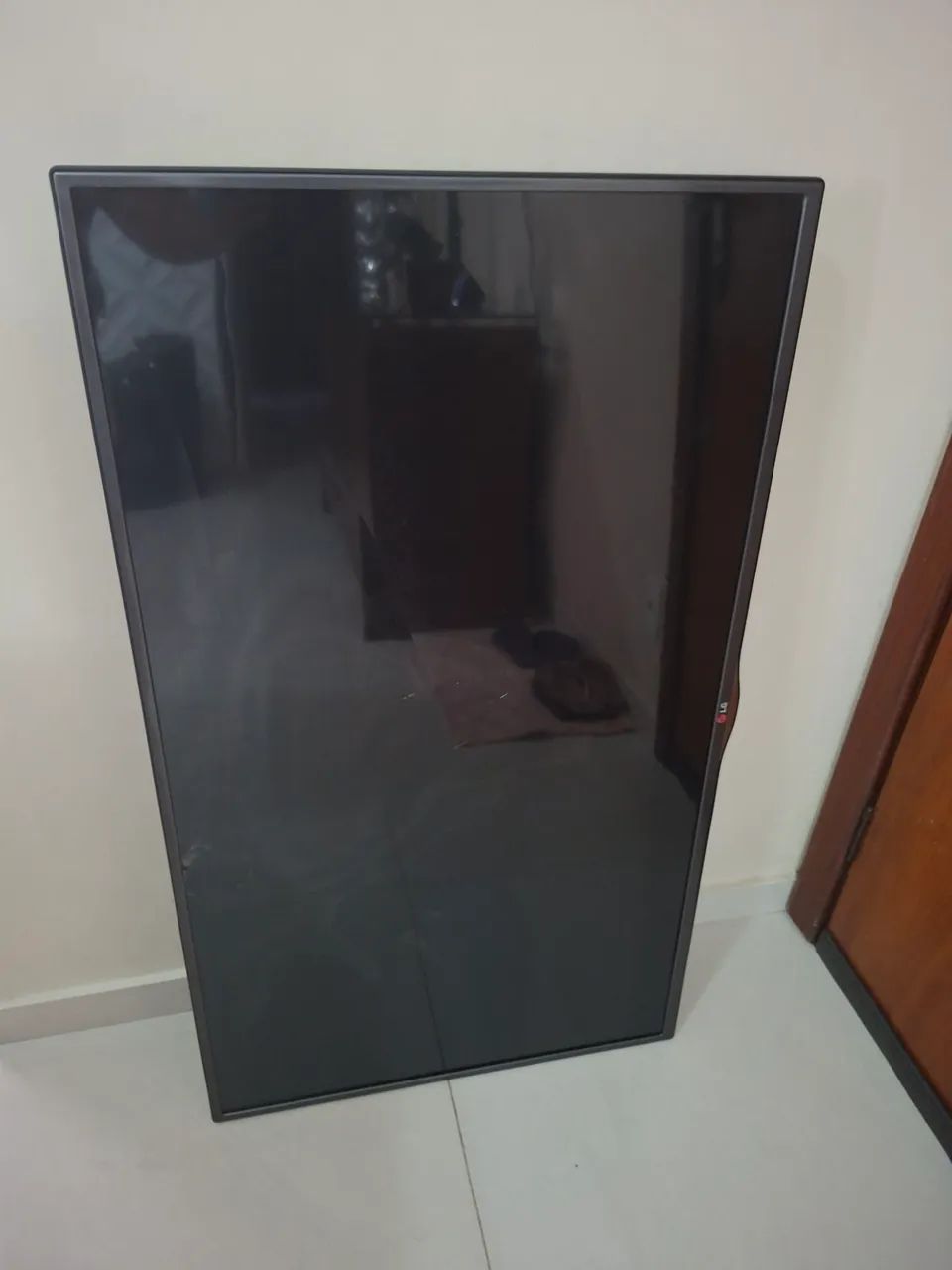 TV LG SMART 47 POLEGADAS  - Foto 2