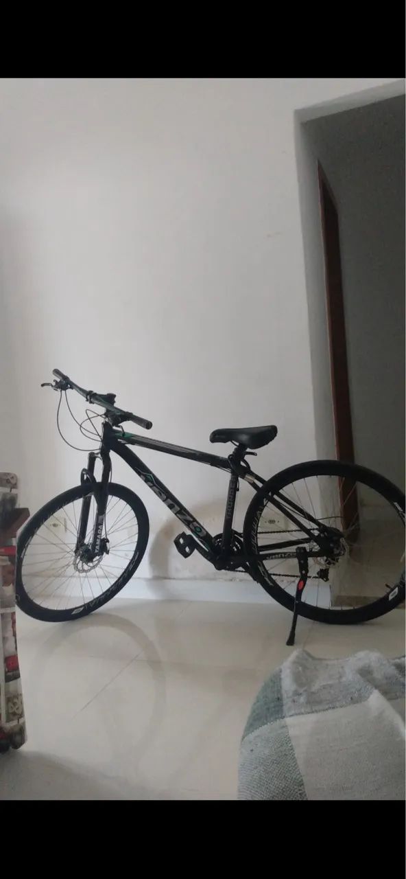 Aro 29 Venzo Thunder