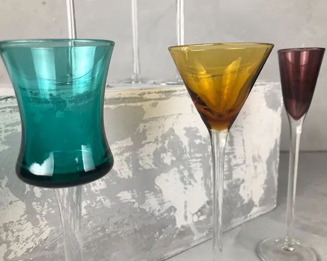 jogo de taças coloridas para licor - Foto 3