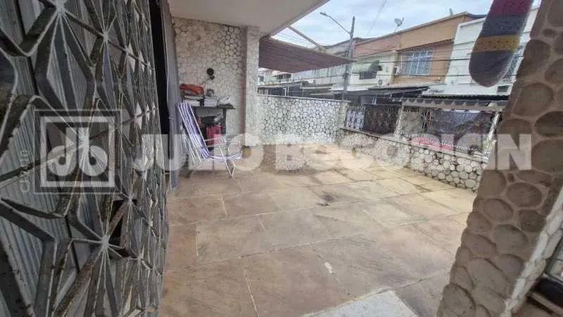 Casa em Condomínio : Duplex / Residencial / Portuguesa