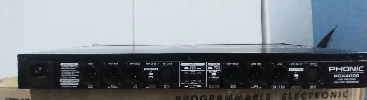 Crossover Phonic Pcx 4000 - Foto 3