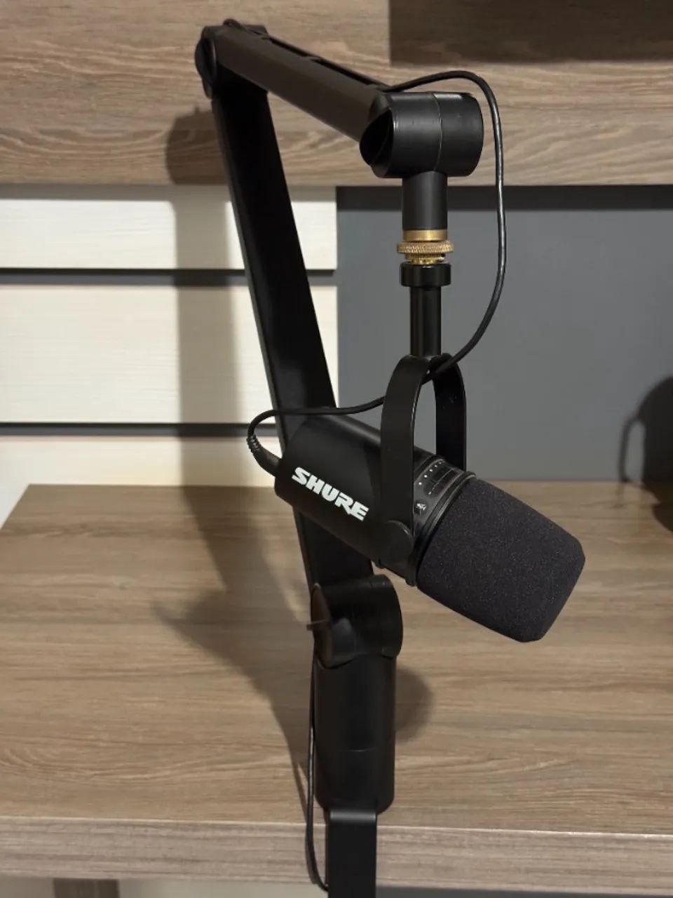 Microfone Shure MV7 USB e XLR com cabo