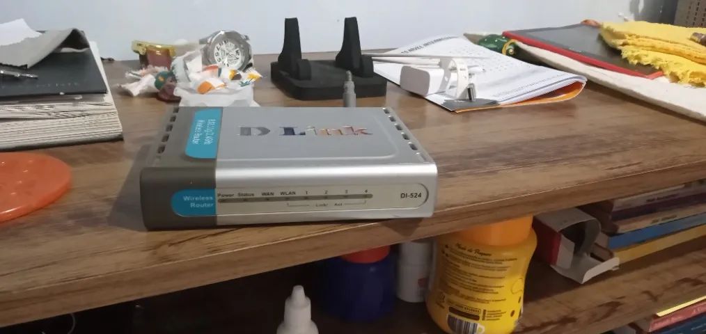 Roteador D-Link DI-524 802.11g 2.4GHz - Funcionando - Antena quebrada - Foto 3
