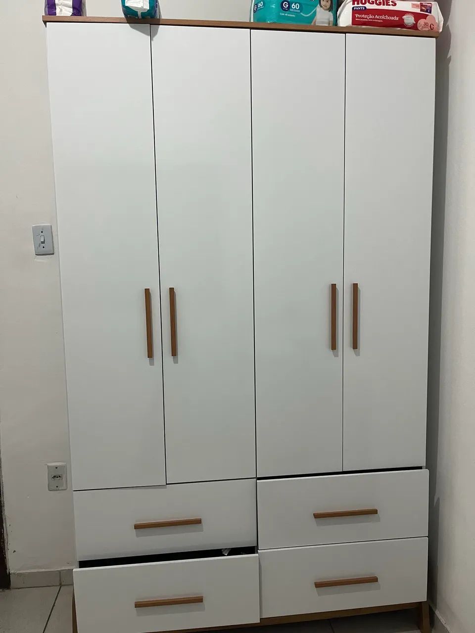 GUARDA ROUPA E CÔMODA INFANTIL
