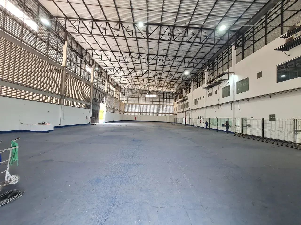 Galpão 1600m²/ habite-se e avcb/   - Manaus - AM