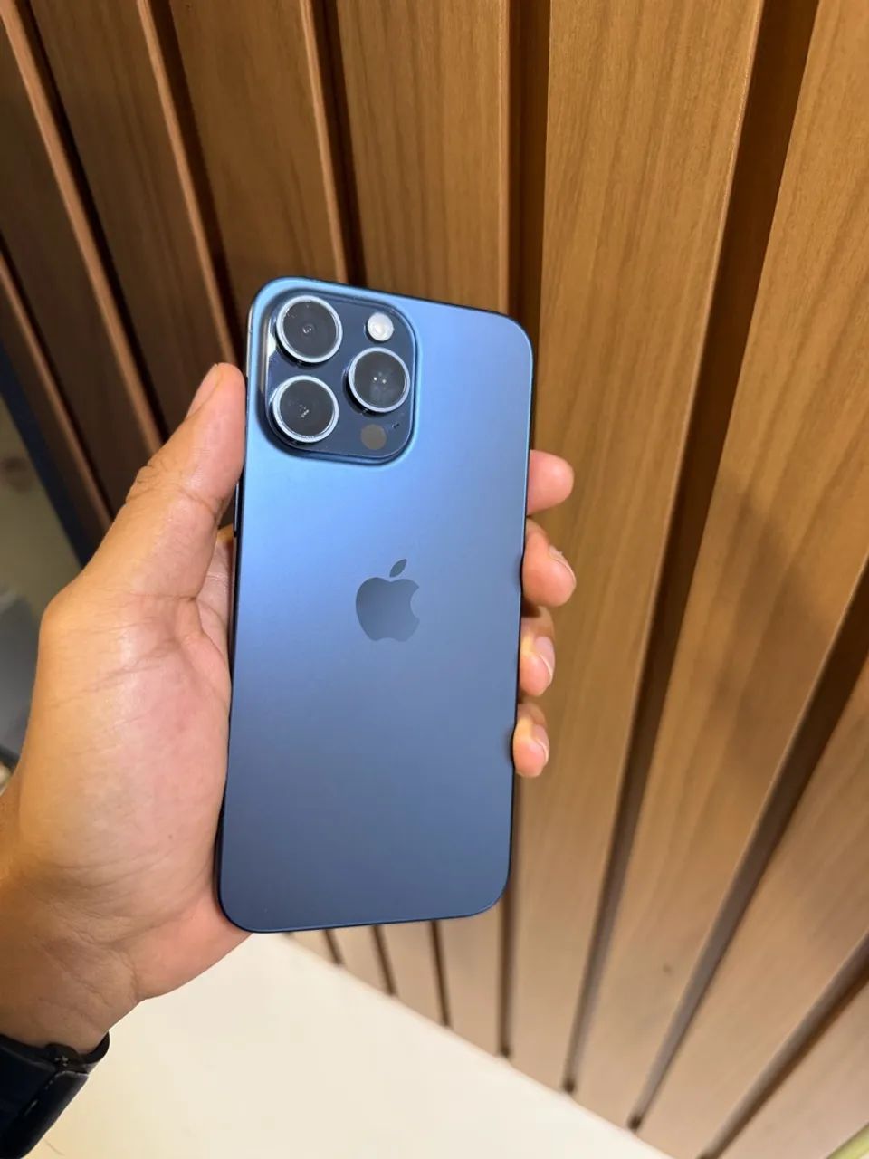 iPhone 15 pro Max azul 256 impecável 