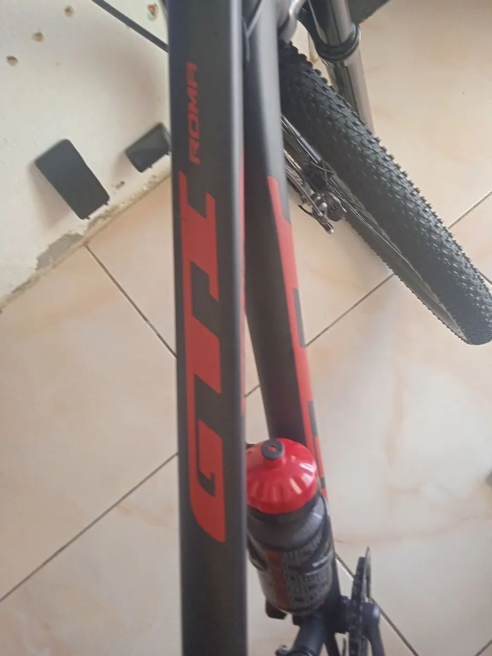 Bicicleta nova. Só usada 2 vezes - Foto 2