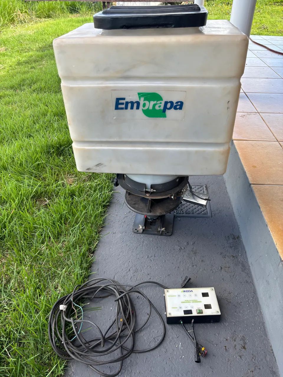 Sementes/ semeador