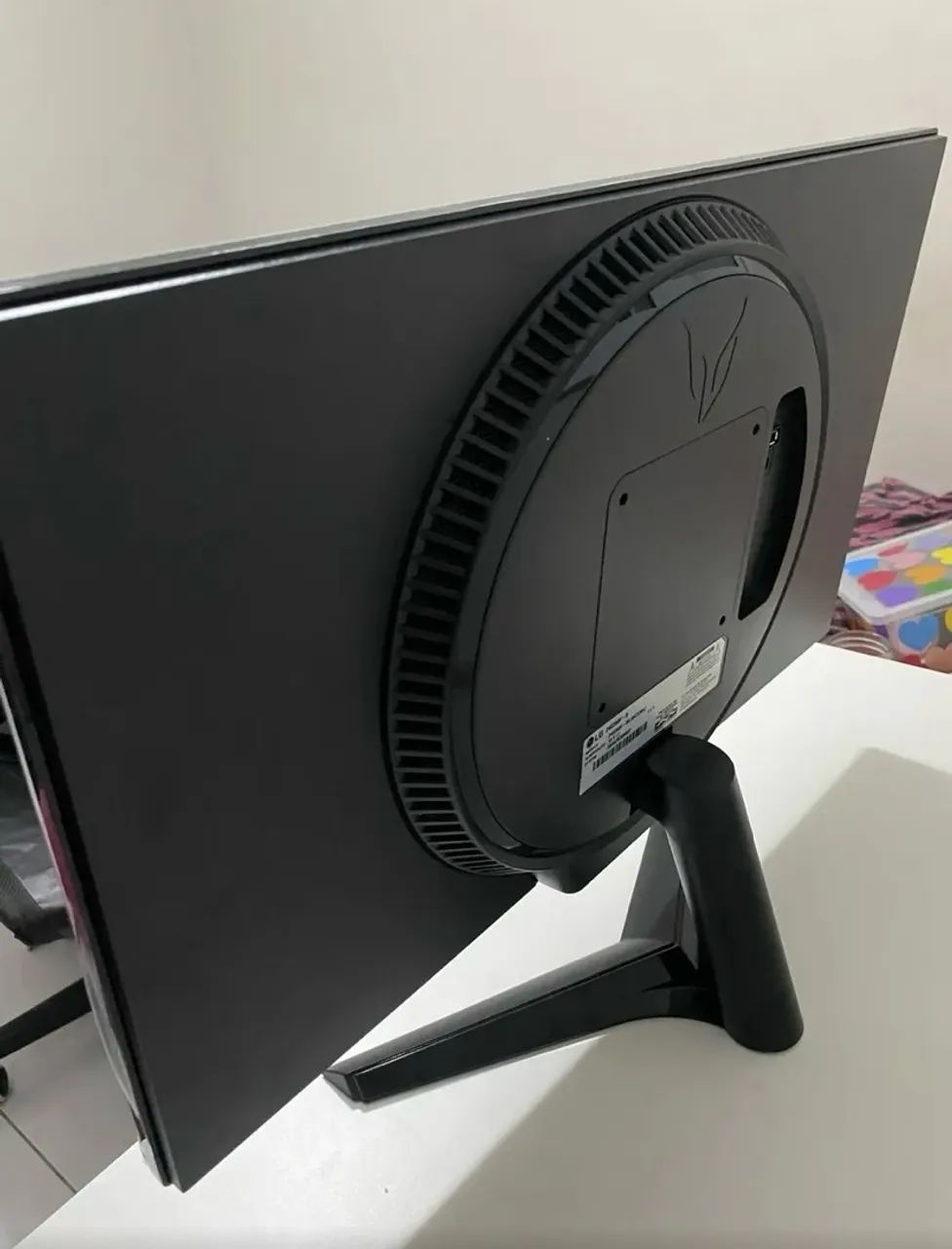 Monitor LG Ultragear 24 Polegadas Ips 180 Hz  - Foto 5