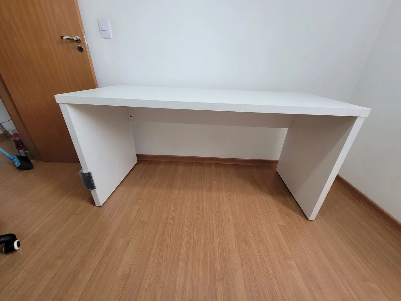 Mesa de escritório 1,50m / escrivaninha