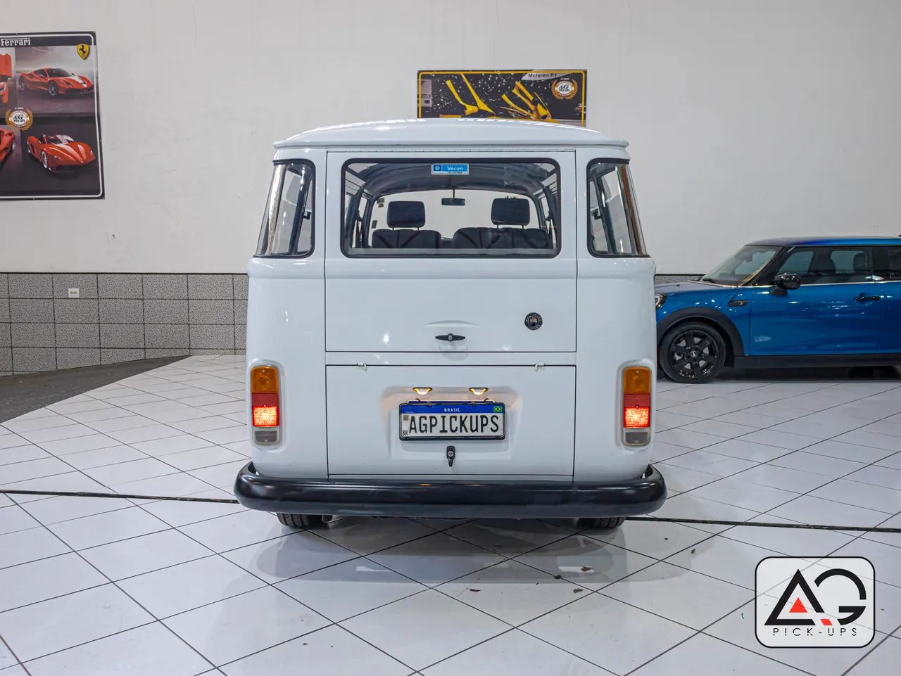 Volkswagen Kombi Standard/ Luxo/ Série Prata, foto 19 de 20