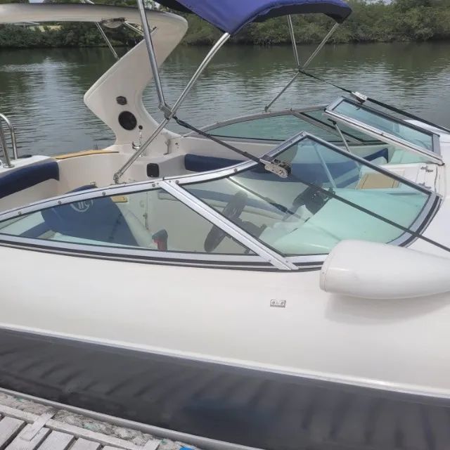 lancha Millenium 225 , motor Yamaha 150 HP 120 h  - Foto 11