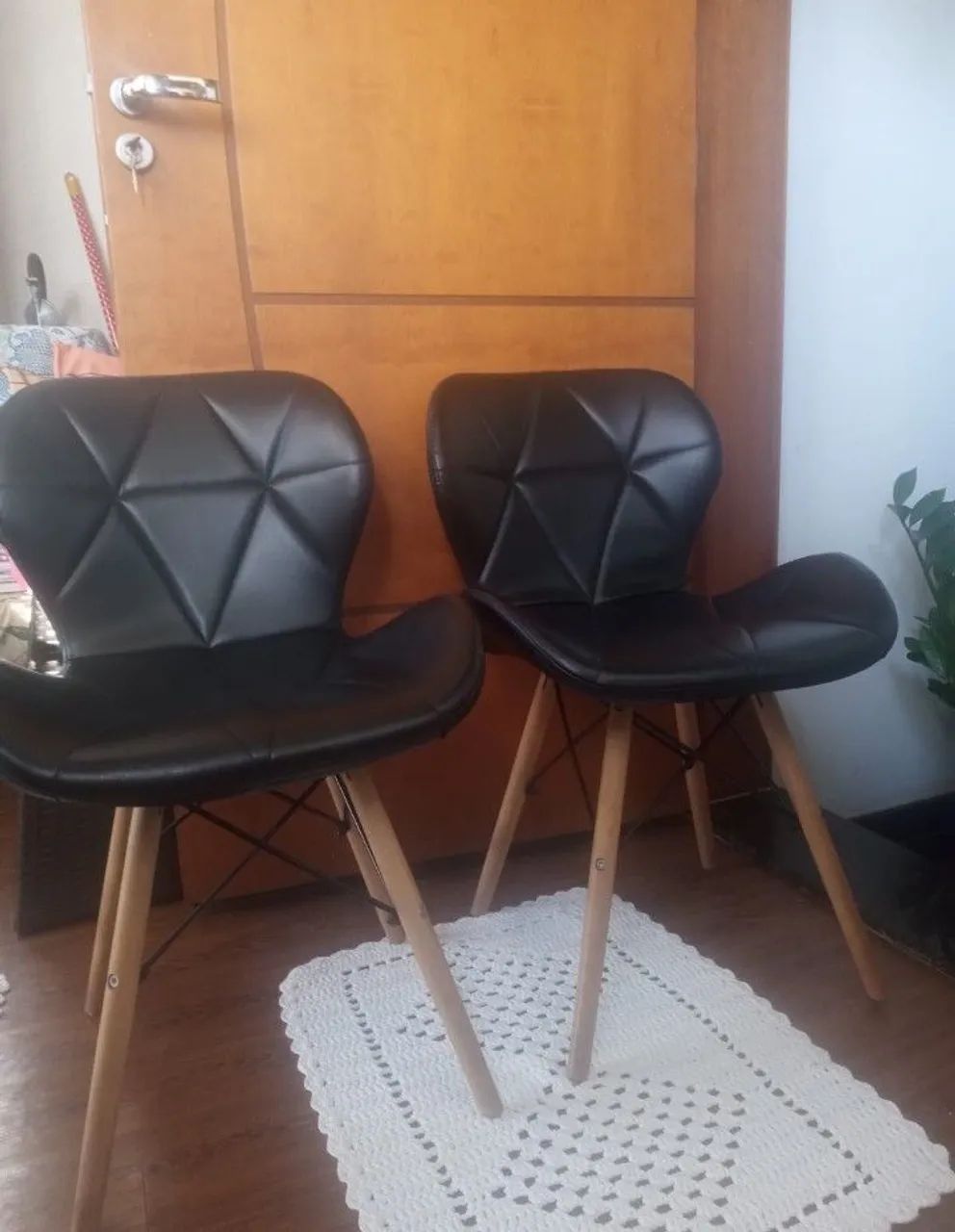 Conjunto 4 cadeiras + mesa - Magazine Decor - Foto 4