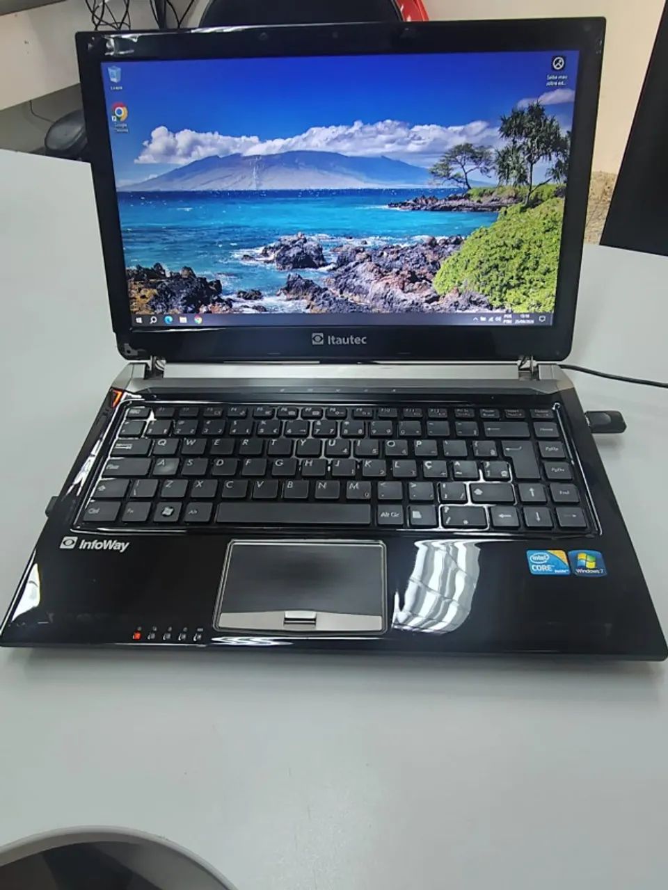 Notebook Itautec InfoWay W7440 - Core i3 / 6GB / SSD 240GB