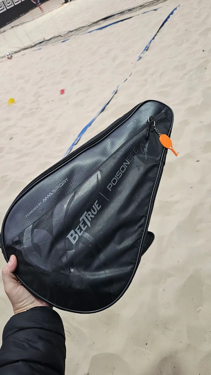 Raquete poison bee 2024 - beach tennis - gigio cariani