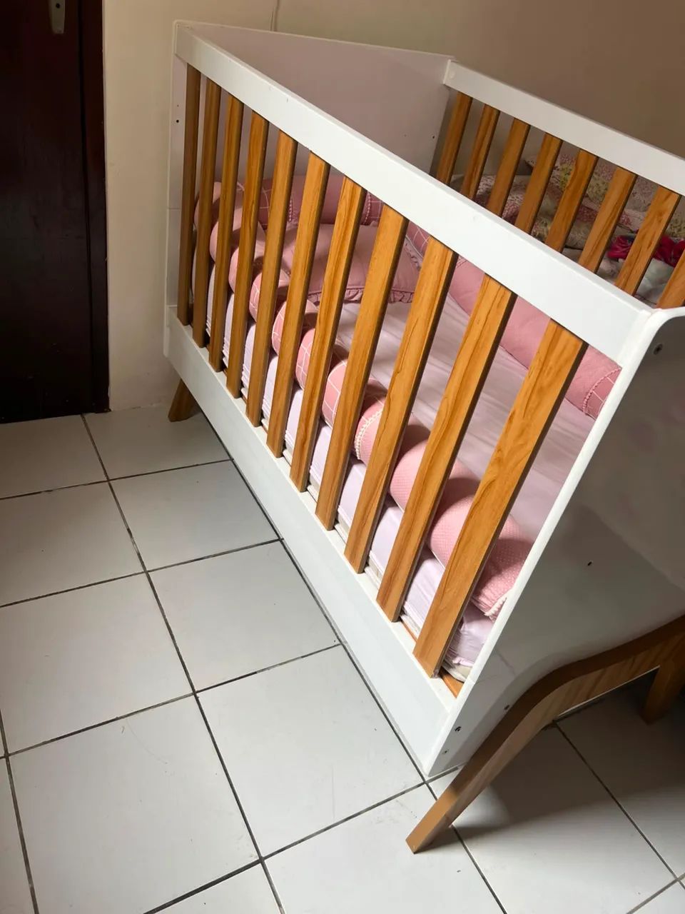 Berço que vira Mini Cama + Colchão + Kit Berço | Perfeito Estado - Foto 4