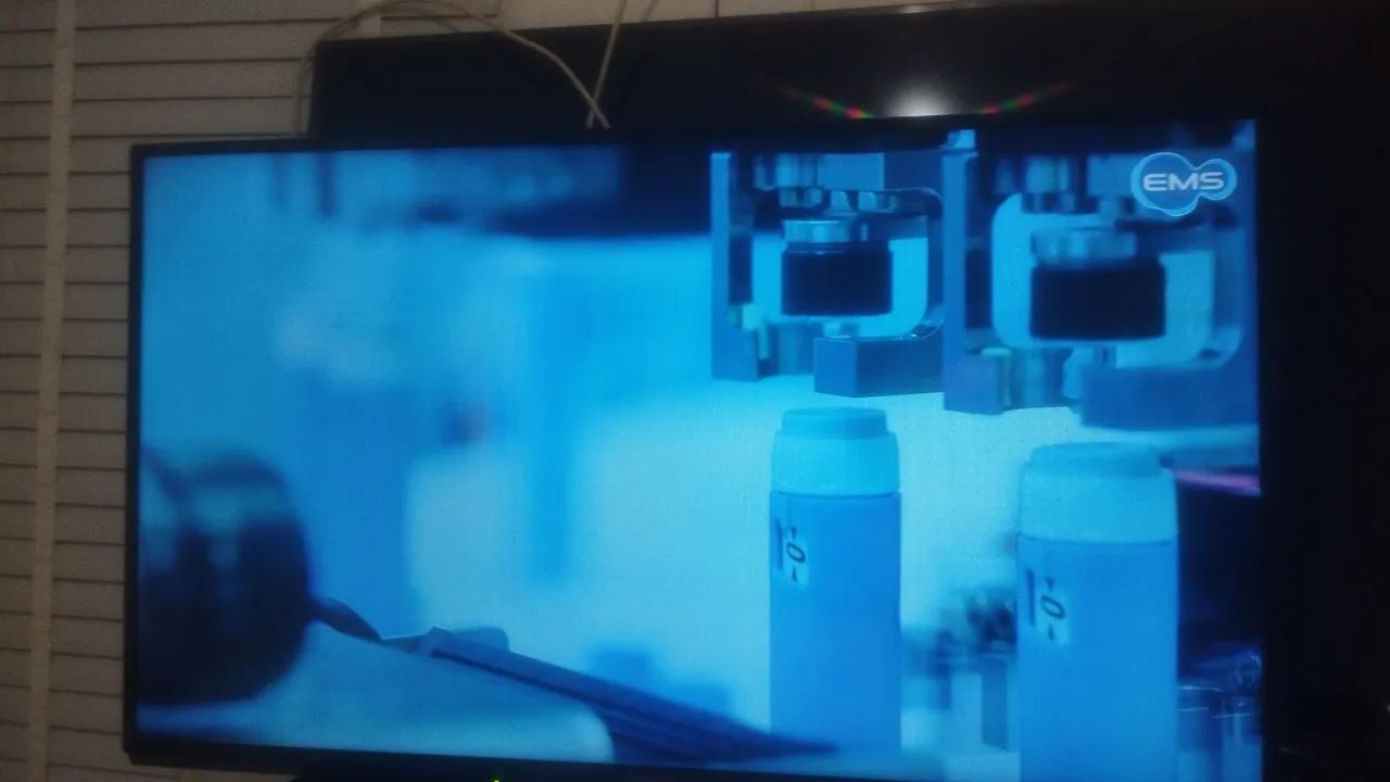 Tv 40 polegadas Panasonic digital não e smart mas e digital não precisa de conversor - Foto 3