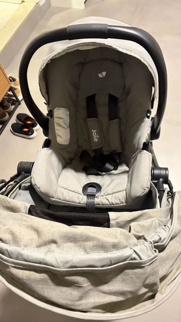 Carrinho com bebê conforto Joie - Foto 2