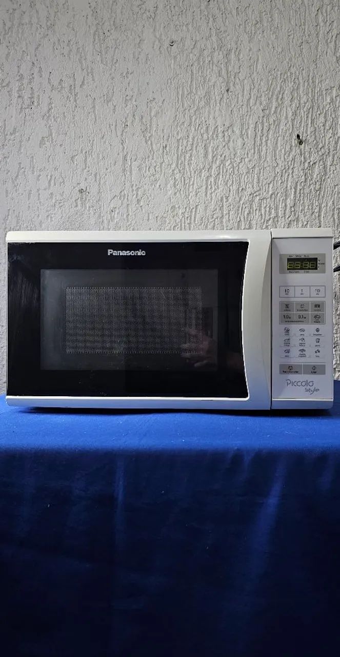 Micro-ondas Panasonic Piccolo Style