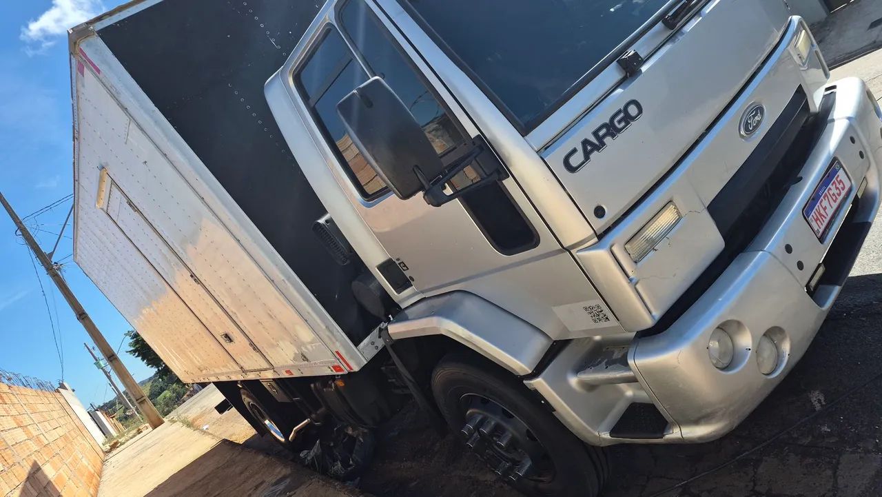 Ford cargo 1517e - Foto 4