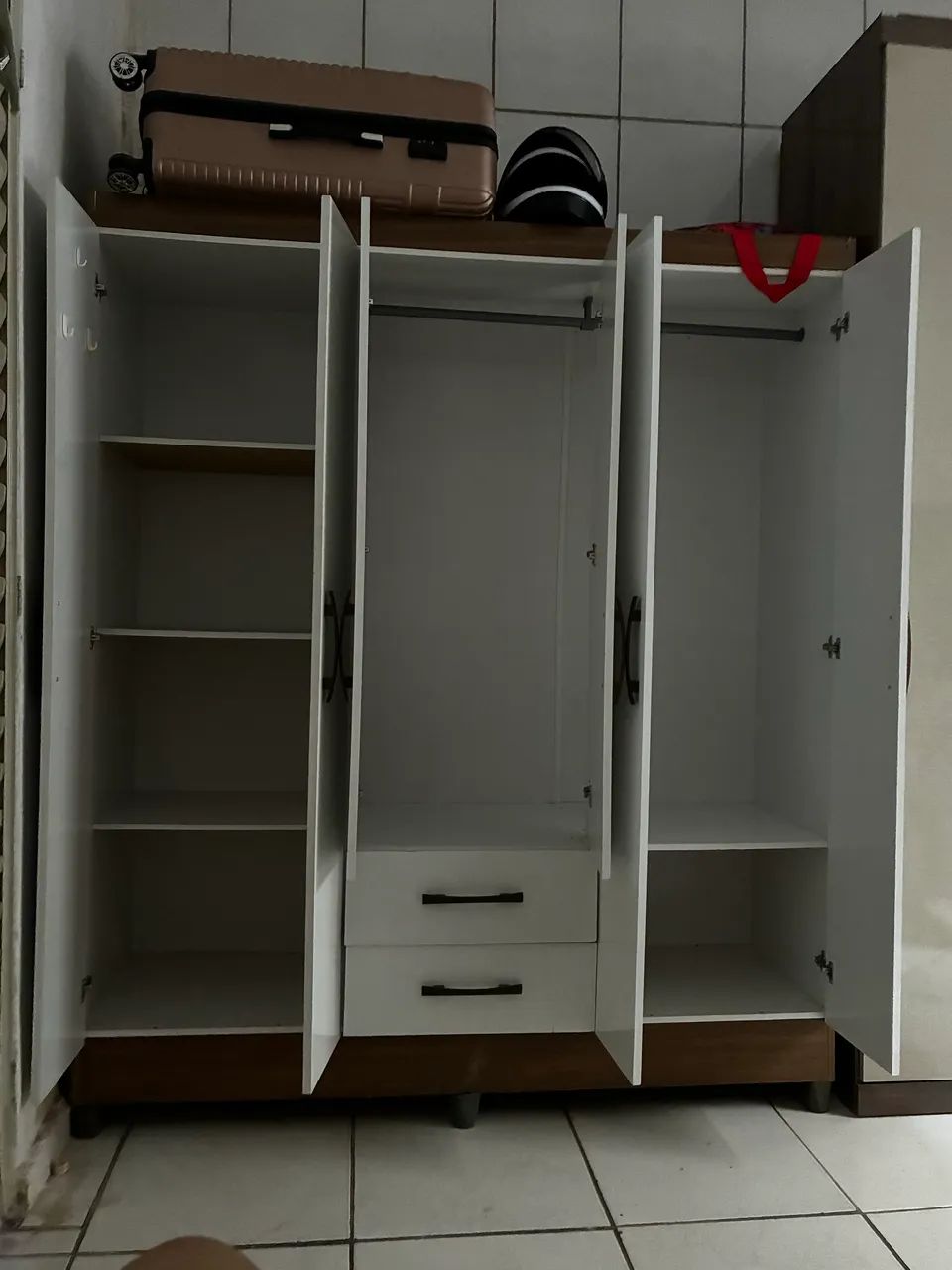 Guarda roupa casal 
