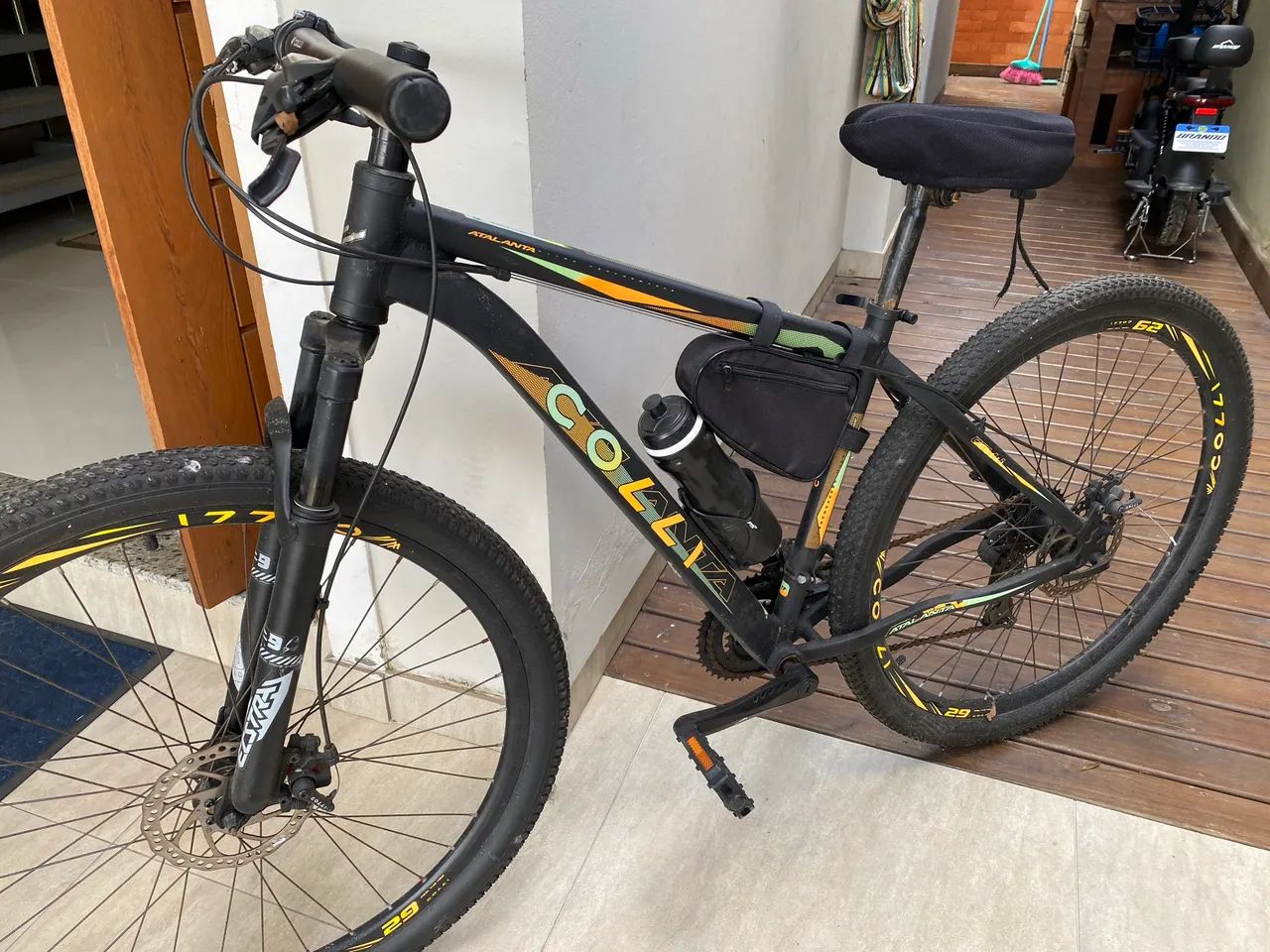 Bicicleta Collina Atalanta Aro 29 | Freio a Disco | Muito Conservada - Foto 2