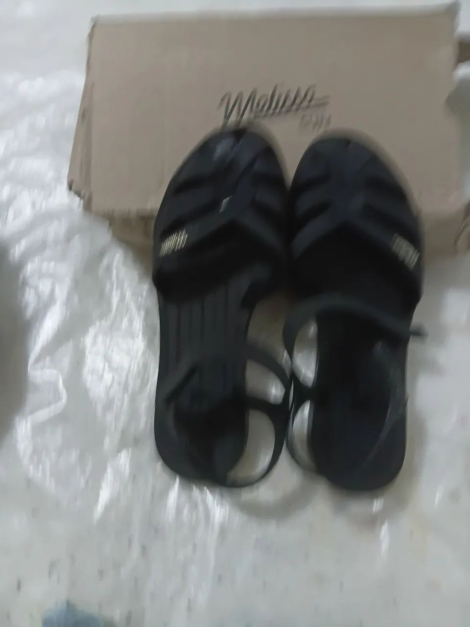 Duas sandálias da Melissa na caixa  - Foto 2
