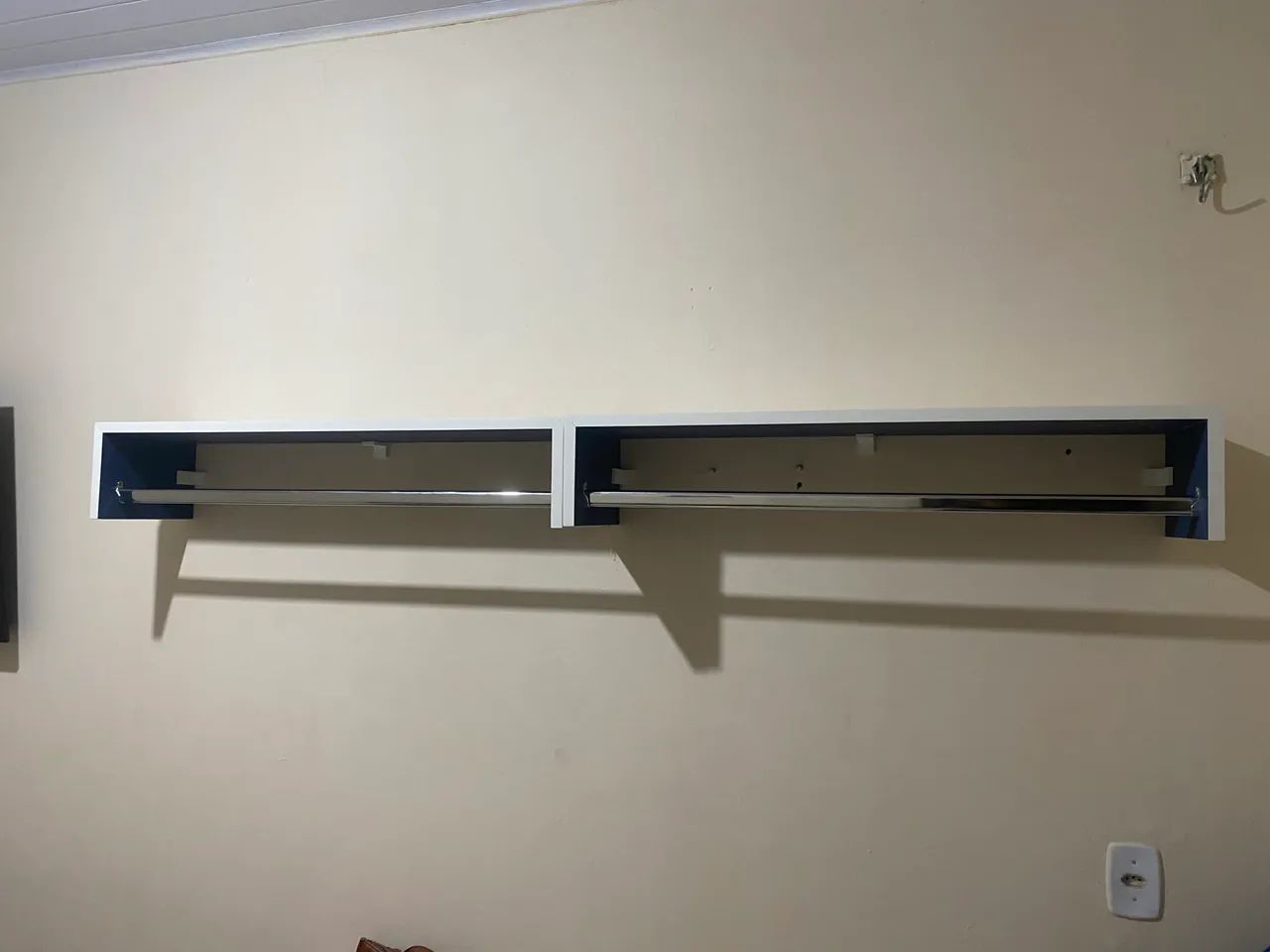 2 Cabideiros na cor azul com branco  - Foto 2
