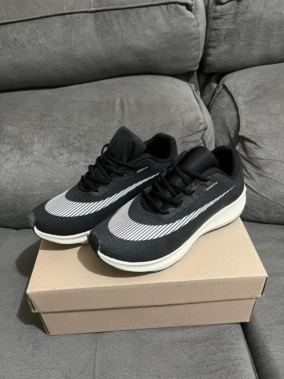 tênis air zoom x corrida
