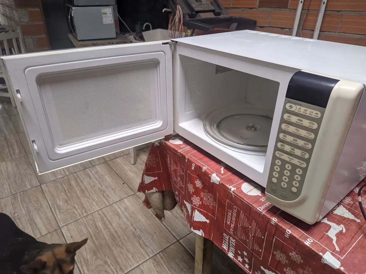 Microondas Eletrolux 31L funcionando perfeitamente. - Foto 2