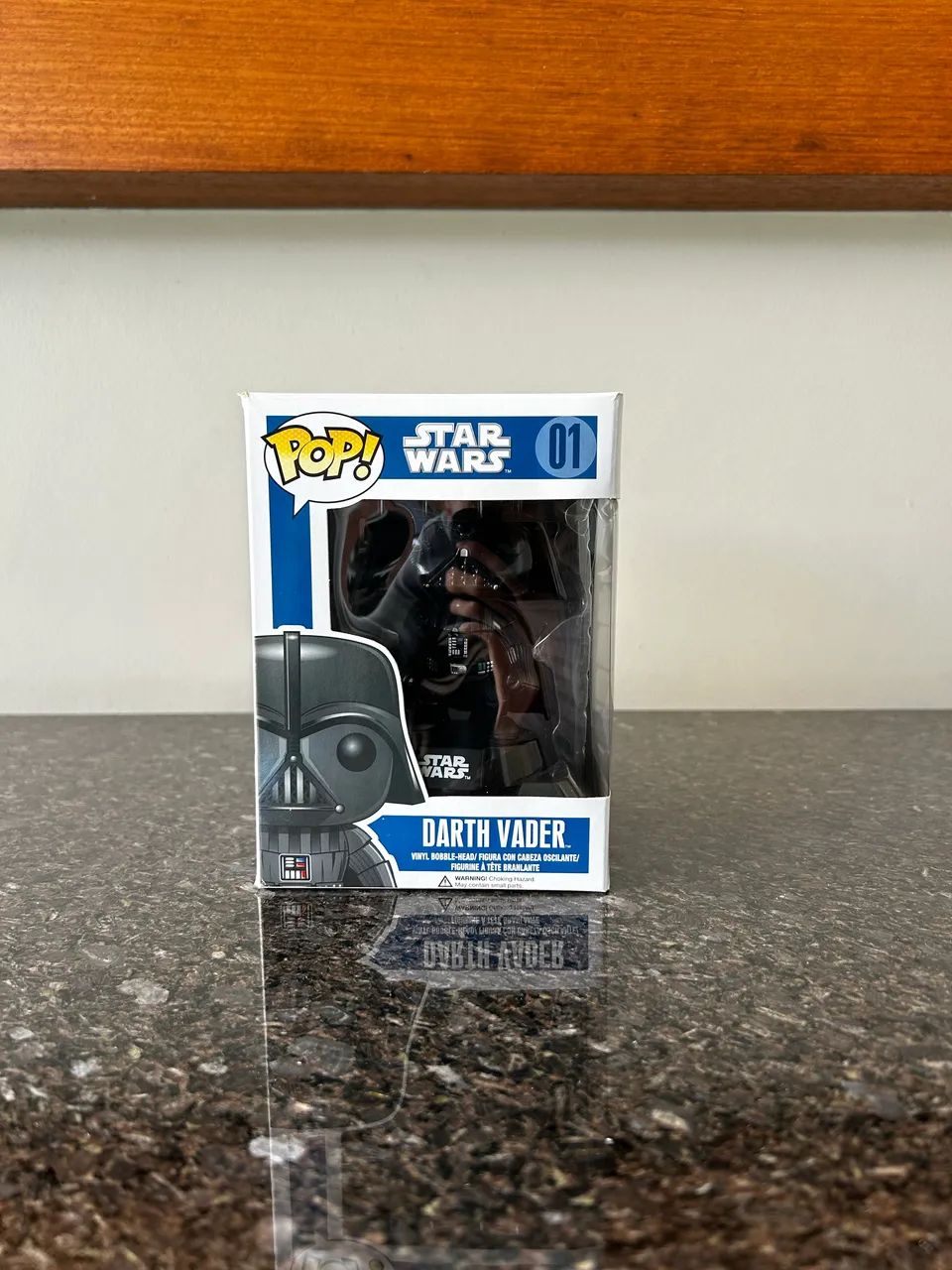 Funko Pop Darth Vader #01 Star Wars Original + Copo térmico Darth Vader brinde  - Foto 2
